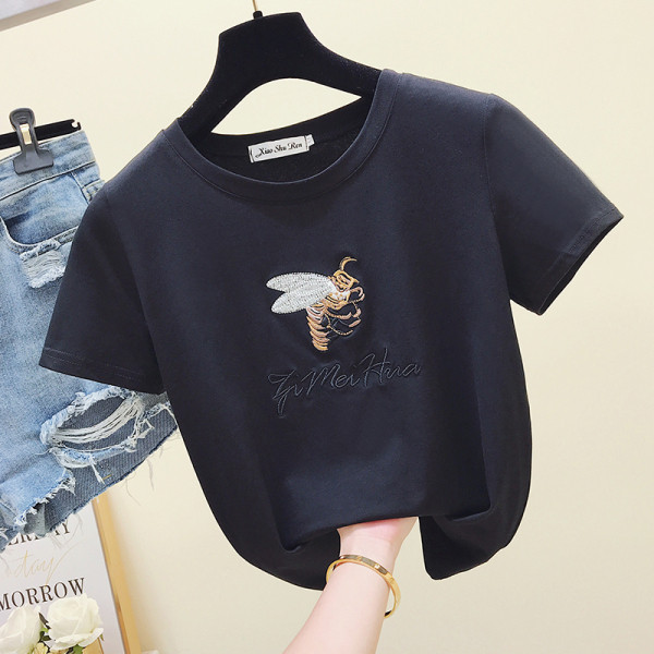 Γυναικεία casual T-shirt με πολύχρωμα κεντήματα και στρογγυλό λαιμόκοψη