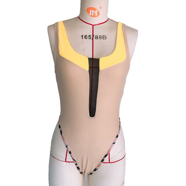 Stilingas pilnas maudymosi kostiumėlis su paminkštinimu ir kirpimu