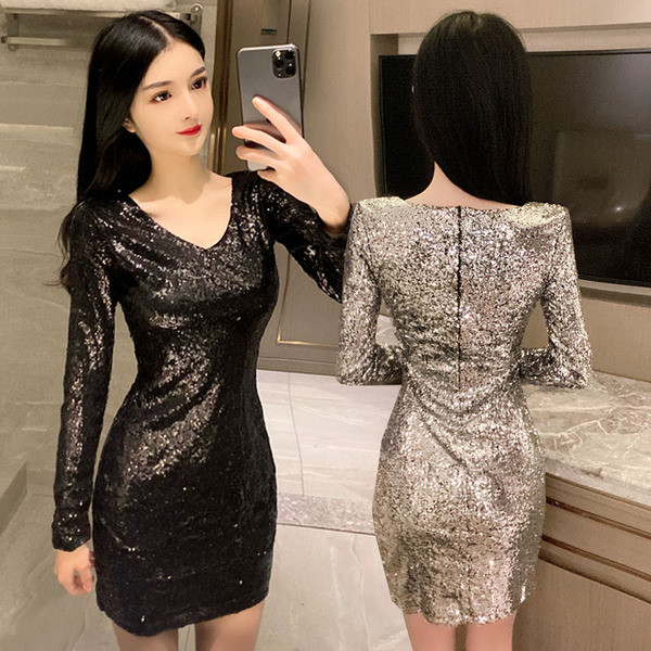 Rochie de dama cu paiete si maneci lungi