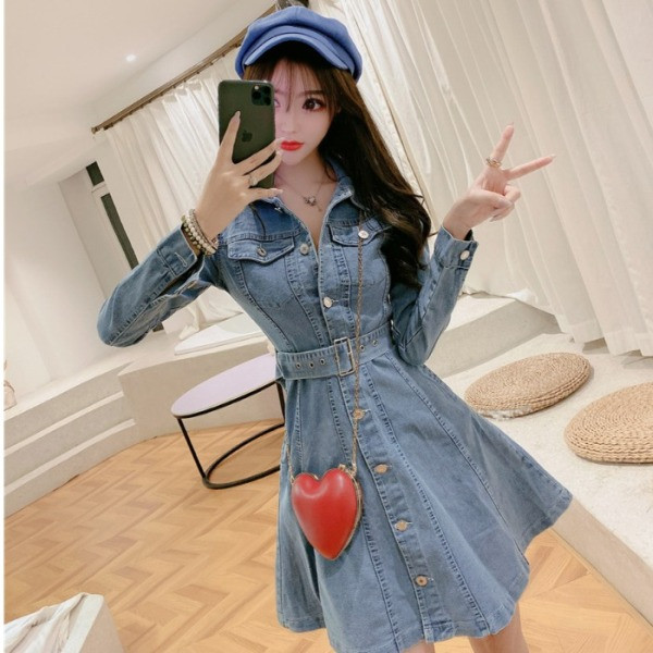 Γυναικείο φορεμα από denim με κλασικό γιακά, κουμπιά και ζώνη