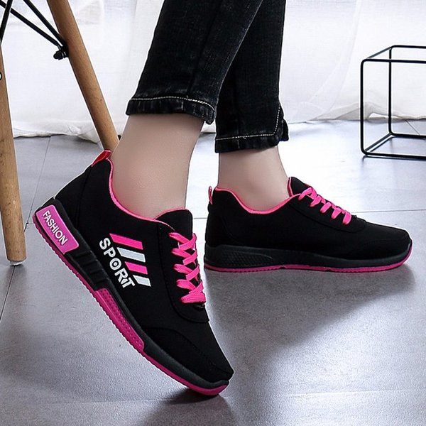 Γυναικεία αθλητικά  παπούτσια με κορδόνια