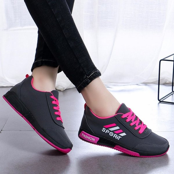 Γυναικεία αθλητικά  παπούτσια με κορδόνια