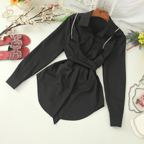 Stilīgs sieviešu krekls ar akmeņiem un garām piedurknēm - asimetrisks modelis