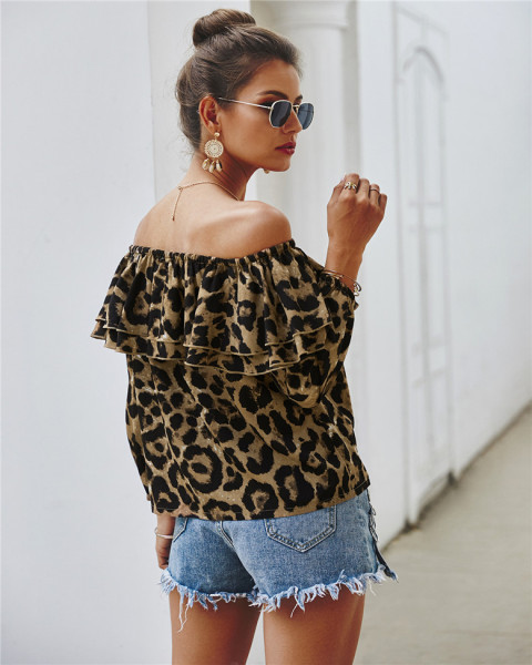 Bluză de damă modernă cu model leopard și decolteu barcă