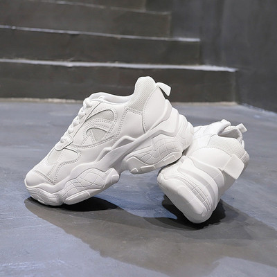 Γυναικεία μοντέρνα καθημερινά παπούτσια αθλητικά με κορδόνια από οικολογικό δέρμα και υφάσματα