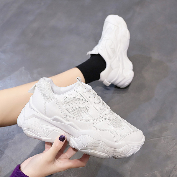 Γυναικεία μοντέρνα καθημερινά παπούτσια αθλητικά με κορδόνια από οικολογικό δέρμα και υφάσματα