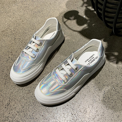 Model nou de adidasi de primavara dama pe platforma din piele ecologica