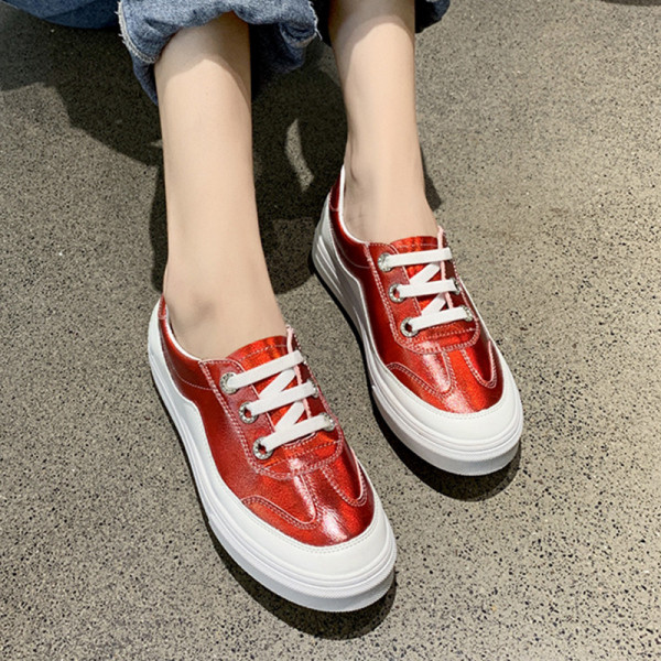 Model nou de adidasi de primavara dama pe platforma din piele ecologica