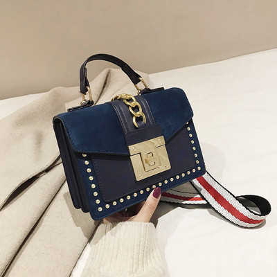 Stílusos női táska hosszú és rövid füllel - fém rögzítéssel