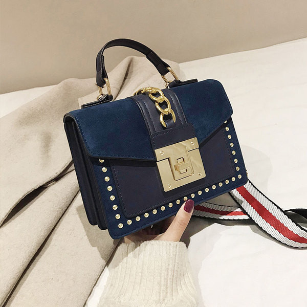 Stílusos női táska hosszú és rövid füllel - fém rögzítéssel