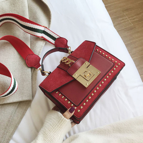 Stílusos női táska hosszú és rövid füllel - fém rögzítéssel