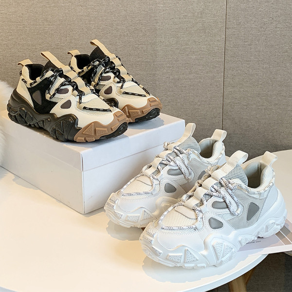 Jauns sieviešu pavasara kedu modelis ar raupju zoli