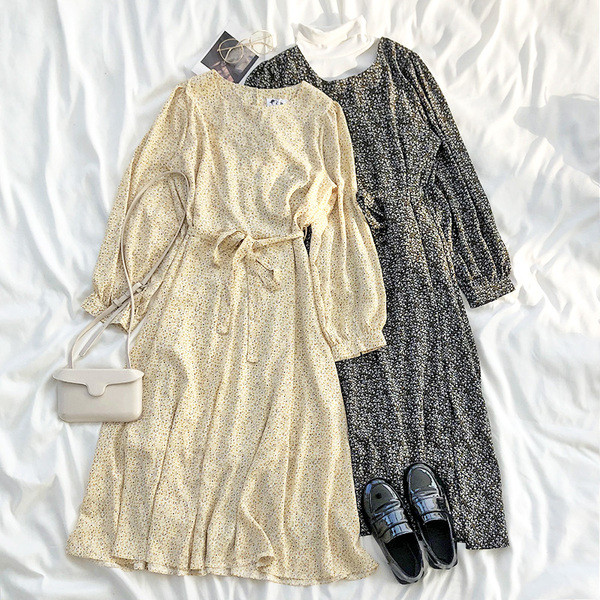 Pavasarinė moteriška suknelė su kaklaraiščiais ties juosmeniu