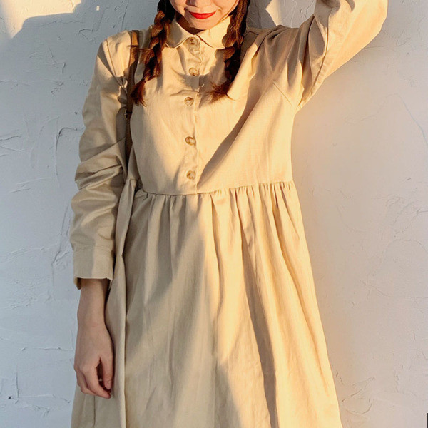 Ρέτρο στυλ γυναικείο φόρεμα με κλασικό γιακά και κουμπιά