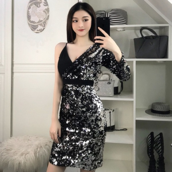 Rochie de dama cu paiete si decolteu in V