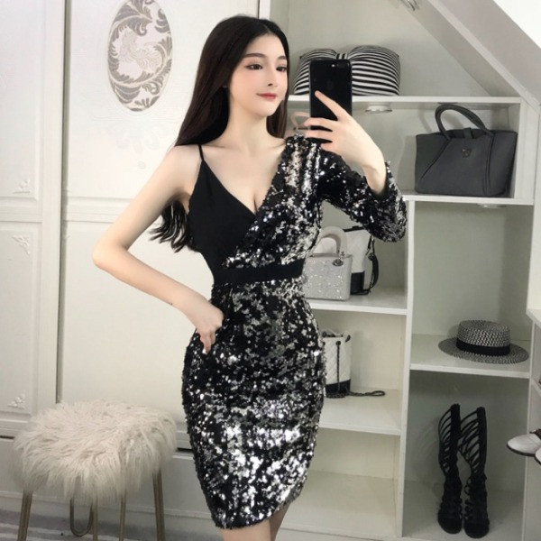 Rochie de dama cu paiete si decolteu in V