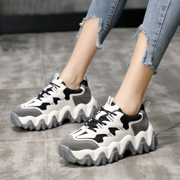 Νέο μοντέλο γυναικεία καθημερινά αθλητικά παπούτσια με κορδόνια και σκληρή σόλα