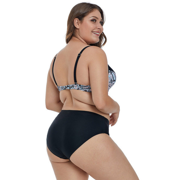 Sieviešu divdaļīgs peldkostīms melnā krāsā - liela izmēra