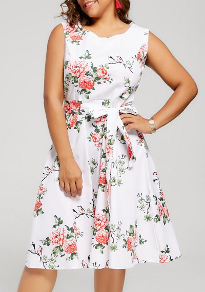 Šiuolaikinė moteriška suknelė su gėlių raštu ir juosmens diržu - 5XL