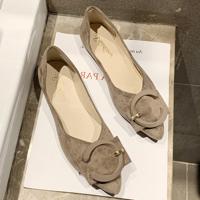 Sieviešu ikdienas apavi no eko zamšādas ar plakanu zoli smailu modeli