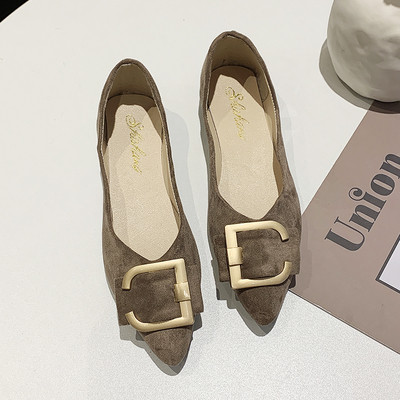 Sieviešu ikdienas apavi no eko zamšādas ar plakanu zoli smailu modeli