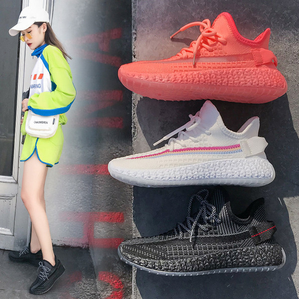 Αθλητικά casual γυναικεία παπούτσια με ίσια σόλα και πολύχρωμους δεσμούς