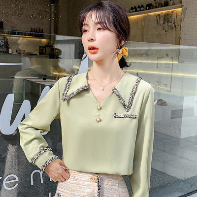 Naiste vabaaja särk nööpide ja spitsikaelusega