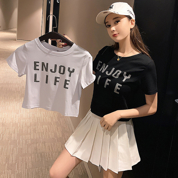 Alkalmi női rövid póló felirattal és rövid ujjal