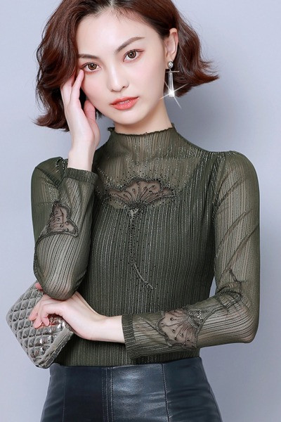 Modern női blúz kövekkel és alacsony gallérral