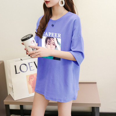 Καθημερινή γυναικεία μπλούζα με κοντό μανίκι και έγχρωμη εκτύπωση