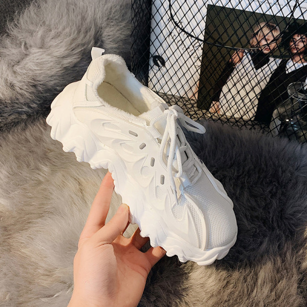 Καθημερινά γυναικεία αθλητικά παπούτσια με ανθεκτική σόλα από οικολογικό δέρμα