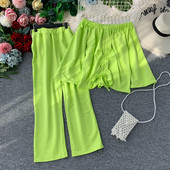 Pavasara sieviešu komplekts no divām daļām ar laivas kakla izgriezumu