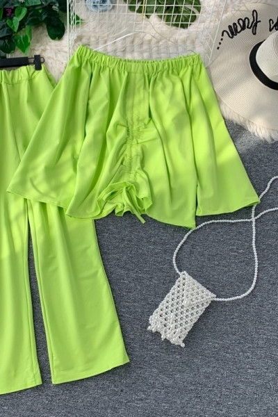 Pavasara sieviešu komplekts no divām daļām ar laivas kakla izgriezumu