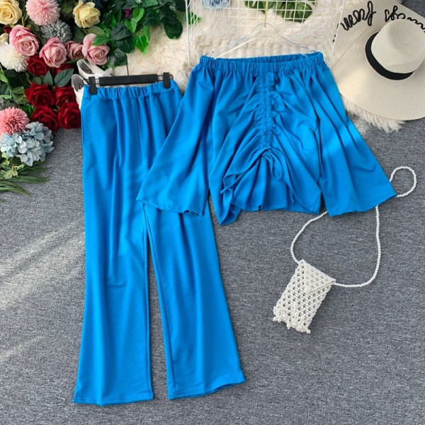 Pavasara sieviešu komplekts no divām daļām ar laivas kakla izgriezumu