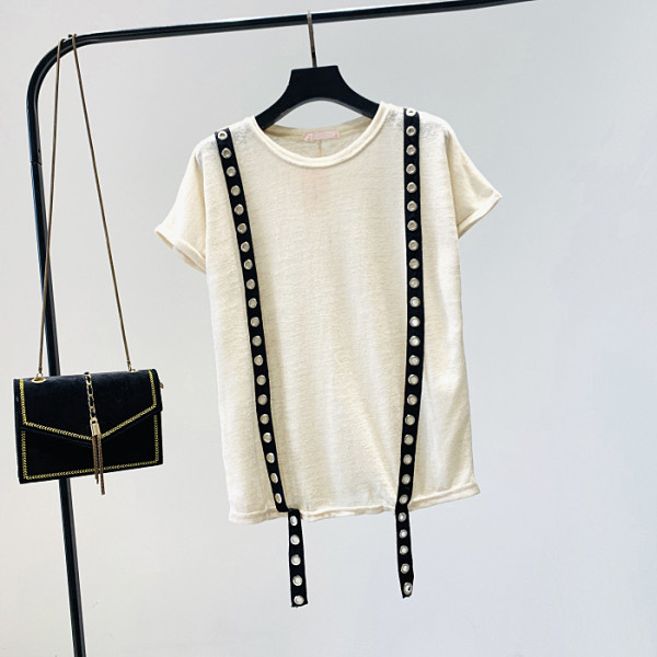 Uue mudeli lühikeste varrukate ja metallelementidega naiste T-särk