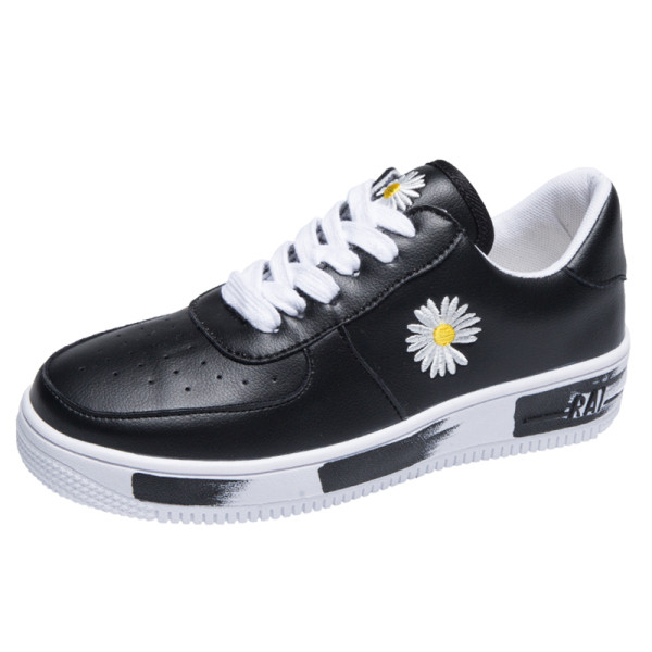 Naiste vabaajajalatsid ökonahast lameda talla ja värvilise tikandiga