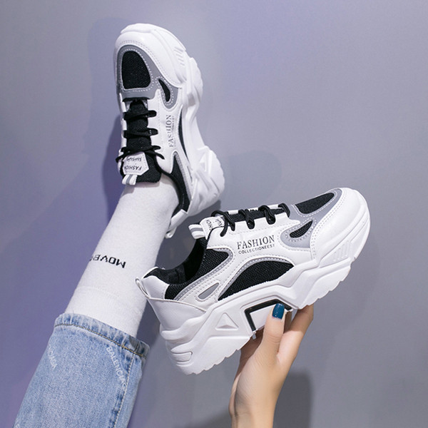 Αθλητικά casual γυναικεία παπούτσια με μια σκληρή σόλα κατάλληλη για το καλοκαίρι