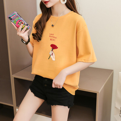 Γυναικεία casual T-shirt με κοντό μανίκι και πολύχρωμη τύπωμα