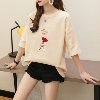 Γυναικεία casual T-shirt με κοντό μανίκι και πολύχρωμη τύπωμα