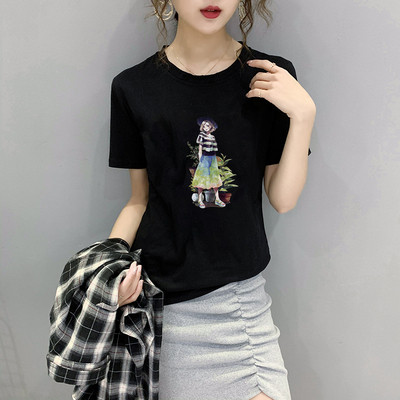 Γυναικεία καθημερινή μπλούζα με οβάλ λαιμόκοψη, κοντό μανίκι και εφαρμογή