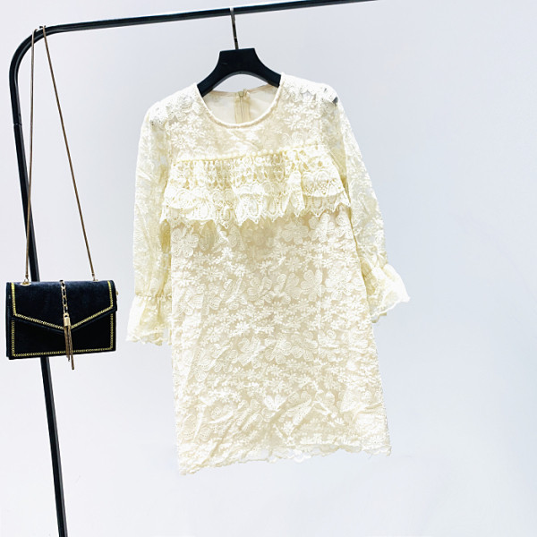 Νέο μοντέλο γυναικείο φόρεμα δαντελλών με 3/4 Lotus μανίκια και οβάλ λαιμόκοψη