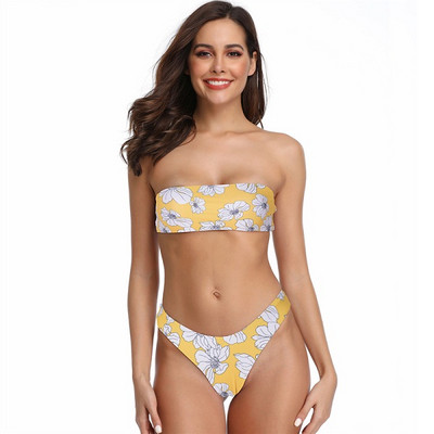 Costum de baie modern din două piese cu model floral