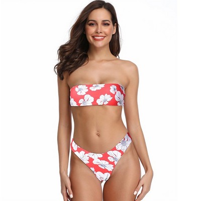 Costum de baie modern din două piese cu model floral
