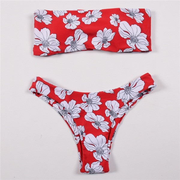 Costum de baie modern din două piese cu model floral