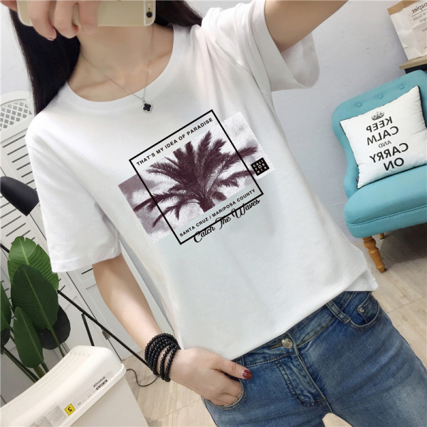 Naiste vabaaja aplikatsiooni ja lühikeste varrukatega t-särk