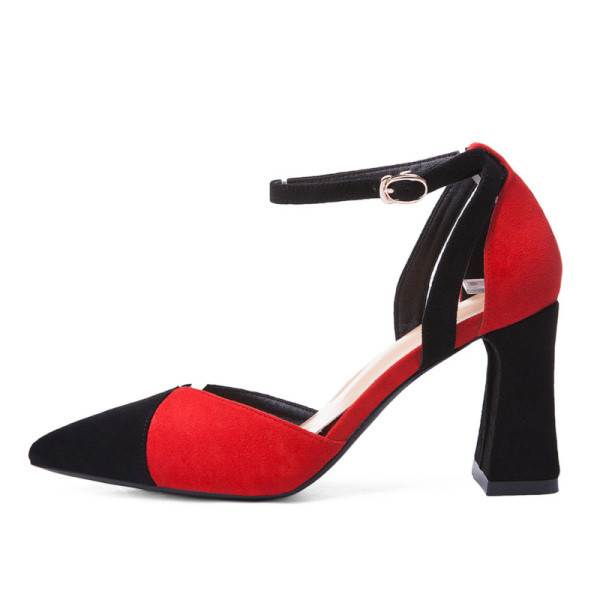 Naiste kõrge kontsaga kingade uus mudel - terava otsaga mudel