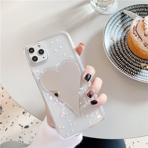 Tagaküljel peegelsüdame ja läikivate osakestega silikoonümbris iPhone 11 Pro Maxile