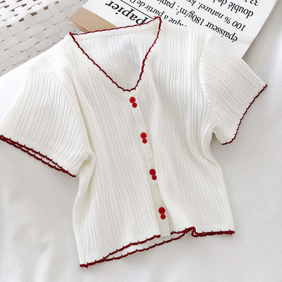 Καθημερινή γυναικεία μπλούζα με V-λαιμόκοψη και κουμπιά