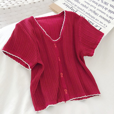 Καθημερινή γυναικεία μπλούζα με V-λαιμόκοψη και κουμπιά