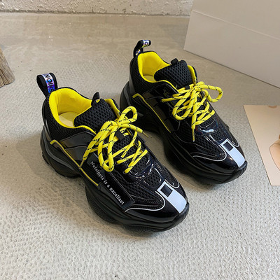 Ikdienas sieviešu kedas ar mežģīnēm un rupju mākslīgās ādas zoli